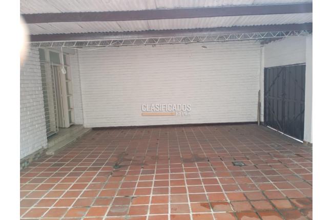 Casas, Venta en La Flora