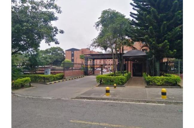 Apartamentos, Venta en El Refugio