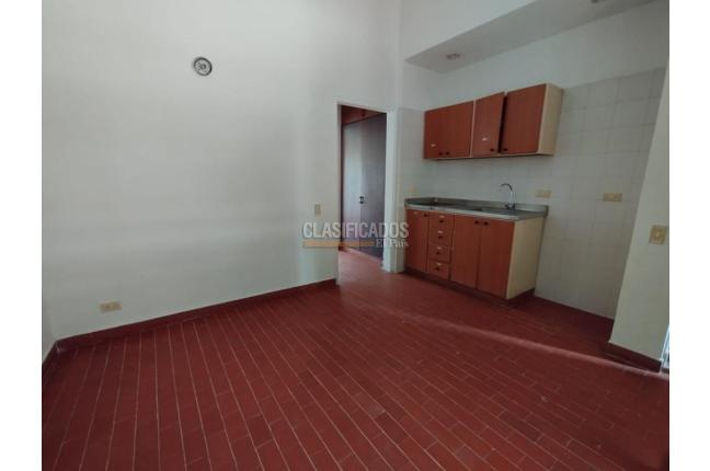 Edificios, Alquiler, Cuarto de Legua - $15.000.000