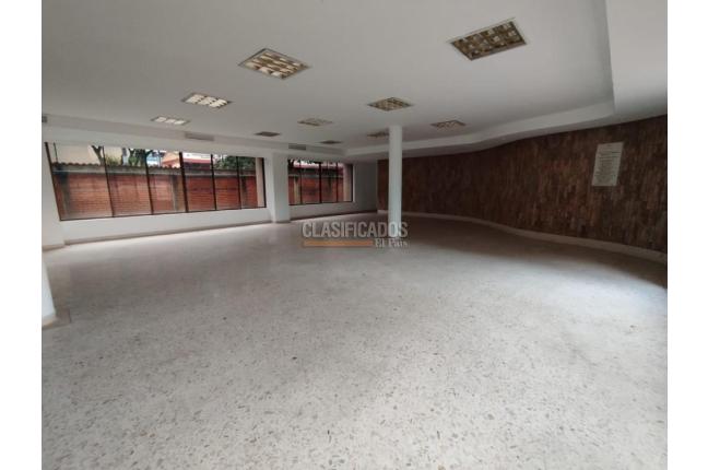 Edificios, Alquiler, Cuarto de Legua - $15.000.000