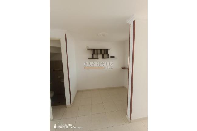 Casas, Alquiler, Calicanto - $2.200.000