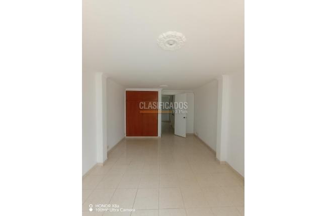 Casas, Alquiler, Calicanto - $2.200.000