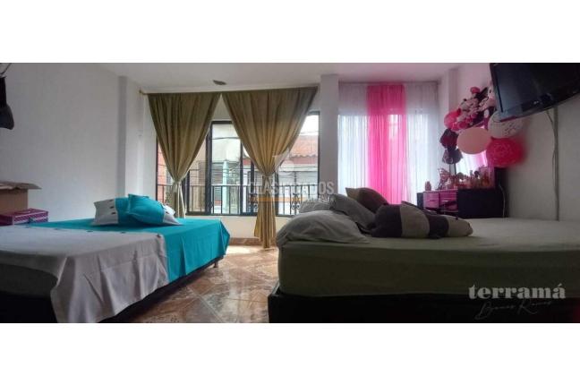 Casas, Venta en Yumbo