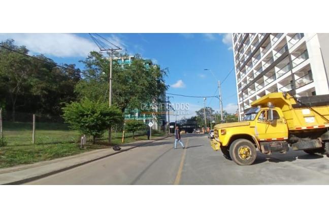 Apartaestudios, Alquiler, Chipichape - $2.300.000