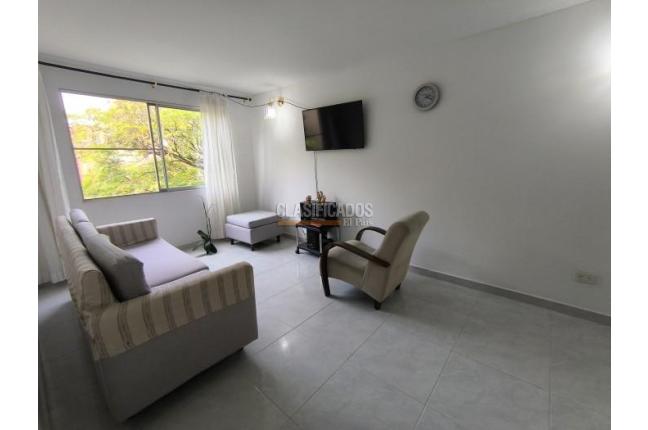 Apartamentos, Venta, Primero de Mayo - $220.000.000