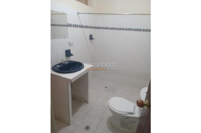 Casas, Alquiler, Nueva Base - $950.000
