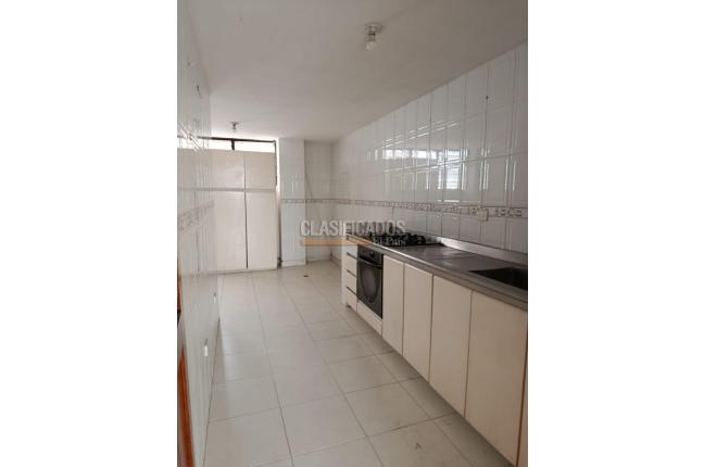Apartamentos, Venta, El Ingenio - $390.000.000