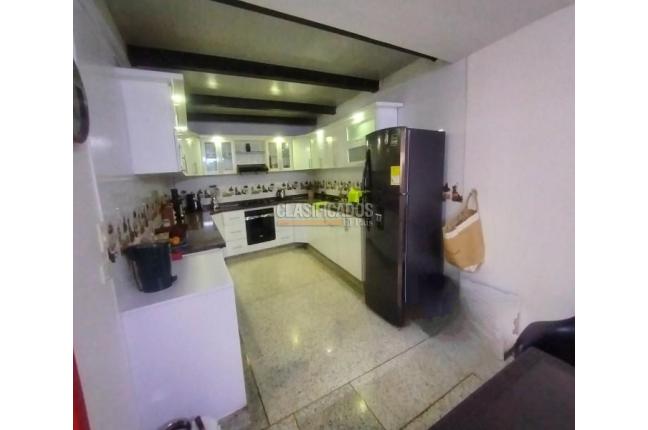 Casas, Venta, Miraflores - $790.000.000