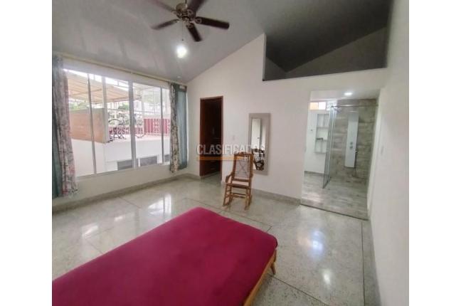 Casas, Venta, Miraflores - $790.000.000