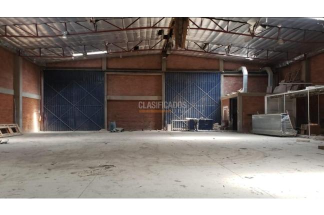 Locales y Bodegas, Venta, Yumbo - $2.100.000.000