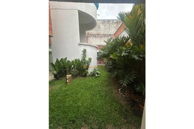 Apartamentos, Alquiler en Ciudad Jardín