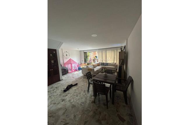 Apartamentos, Alquiler en Ciudad Jardín