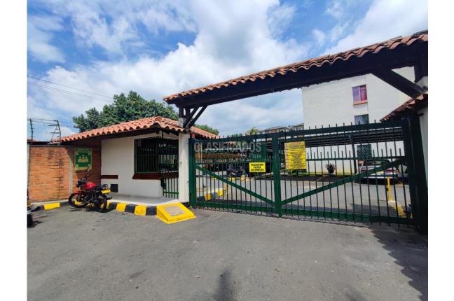 Apartamentos, Alquiler en Alférez Real