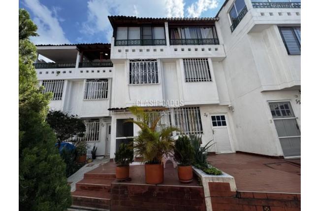 Casas, Venta en Altos de Guadalupe