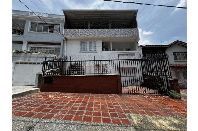 Casas, Venta, Miraflores - $850.000.000