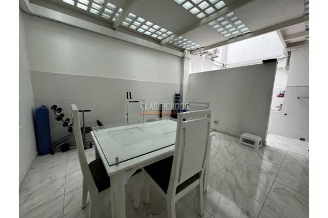 Casas, Venta, Miraflores - $850.000.000