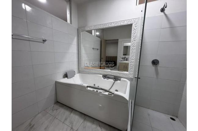 Casas, Venta, Miraflores - $850.000.000