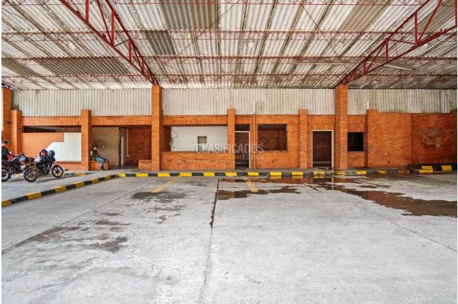 Locales y Bodegas, Alquiler en La Playa