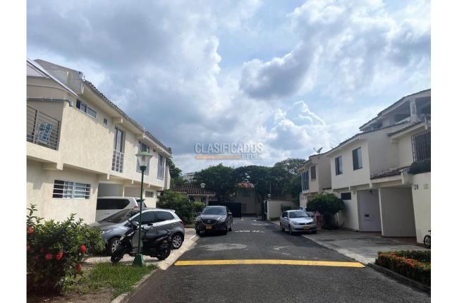 Casas, Venta en La Hacienda