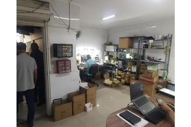 Locales y Bodegas, Alquiler, Vipasa - $22.000.000