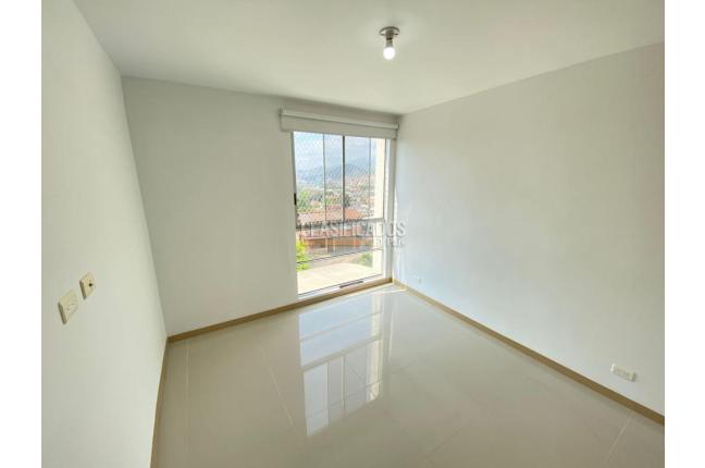 Apartamentos, Alquiler, Santa Isabel - $3.600.000