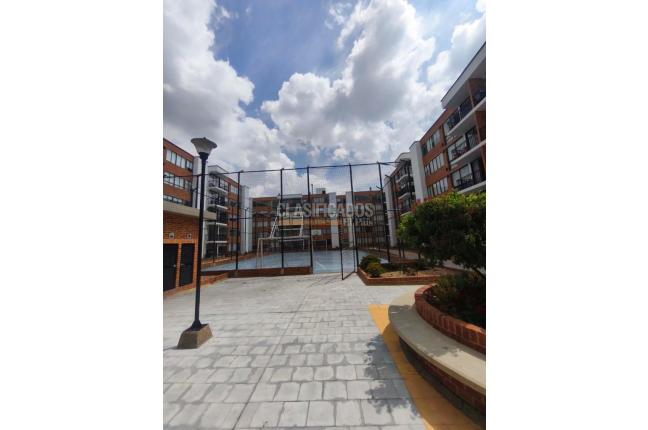 Apartamentos, Alquiler, Cajica - $2.400.000