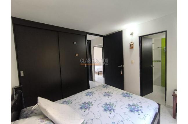 Apartamentos, Venta, Primero de Mayo - $220.000.000