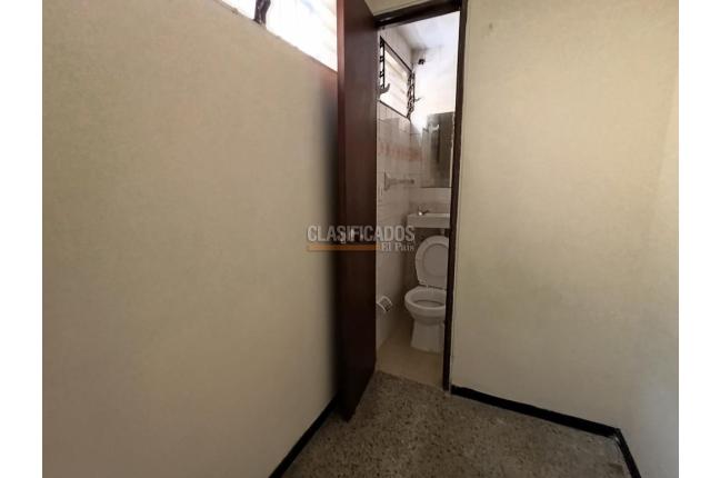 Apartamentos, Alquiler, Versalles - $1.600.000