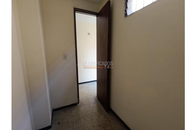Apartamentos, Alquiler, Versalles - $1.600.000