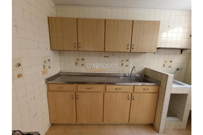 Apartamentos, Alquiler, Versalles - $1.600.000