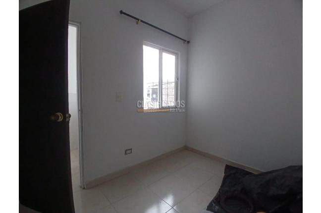 Apartamentos, Alquiler, Brisas de los Álamos - $800.000