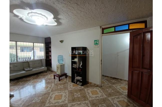 Oficinas y Consultorios, Alquiler, Los Cámbulos - $1.000.000