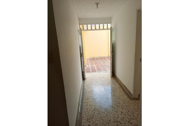 Apartamentos, Alquiler, Arboleda - $2.500.000