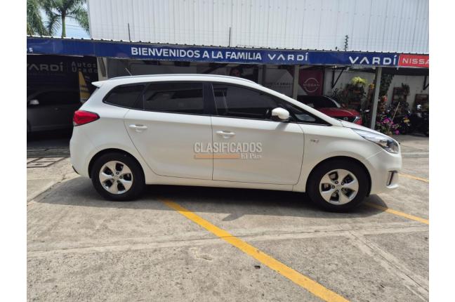 Kia Carens 2017 - $45.900.000