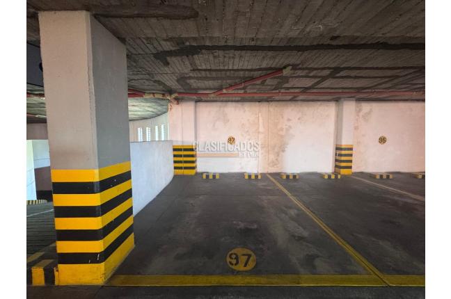 Apartaestudios, Alquiler, Granada - $2.400.000