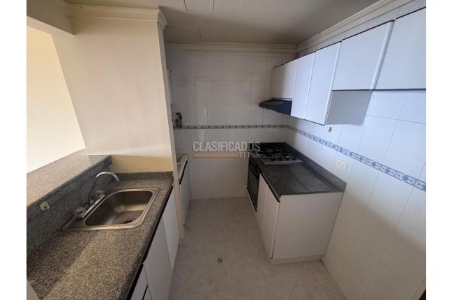 Apartaestudios, Alquiler, Granada - $2.400.000