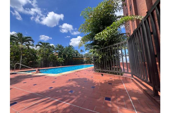 Apartaestudios, Alquiler, Granada - $2.400.000