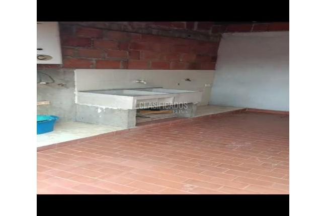 Casas, Venta, Floralia - $250.000.000