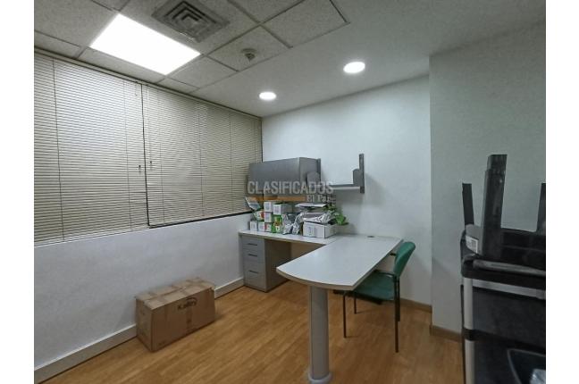 Oficinas y Consultorios, Alquiler, San Vicente - $21.500.000