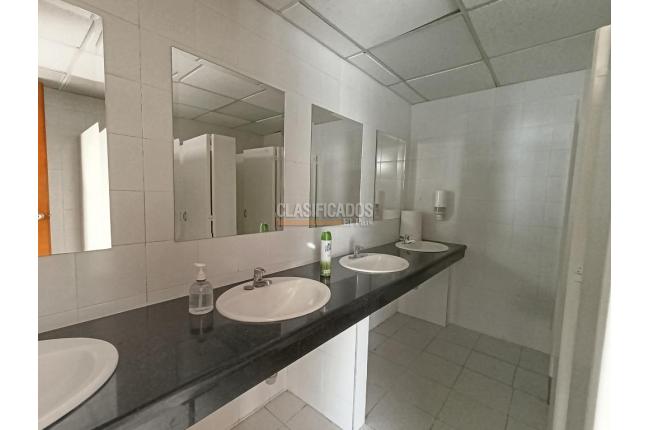 Oficinas y Consultorios, Alquiler, San Vicente - $21.500.000