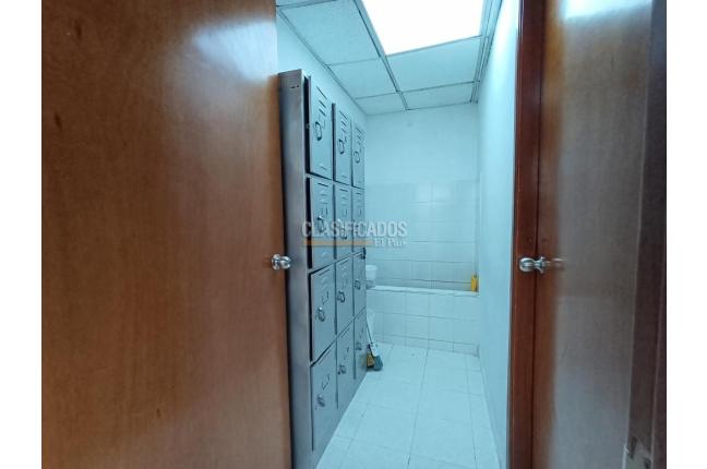 Oficinas y Consultorios, Alquiler, San Vicente - $21.500.000