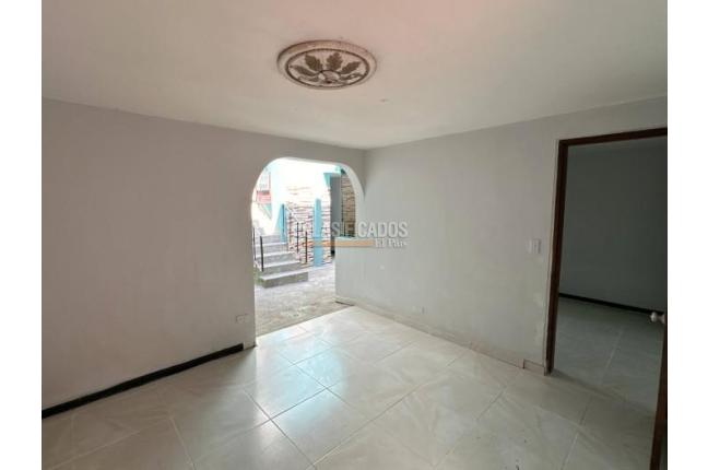 Casas, Alquiler, San Vicente - $1.600.000