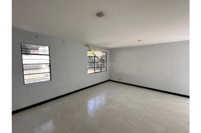 Casas, Alquiler, San Vicente - $1.600.000