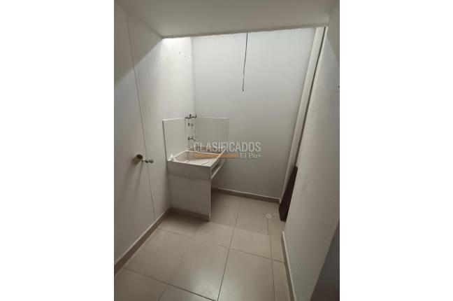 Casas, Venta en Ciudad Country