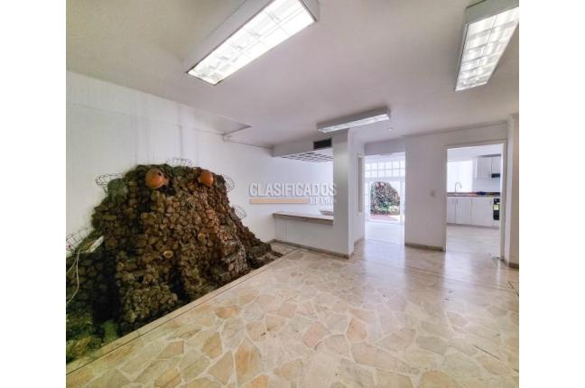 Casas, Venta en Ciudad Jardín