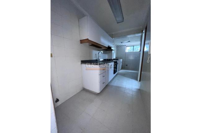 Apartamentos, Alquiler en El Refugio