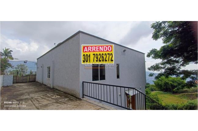 Casas, Alquiler en Bella Suiza