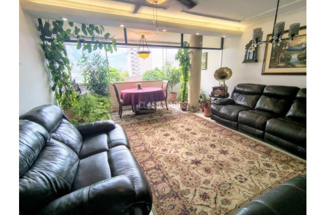 Apartamentos, Venta, Versalles - $385.000.000