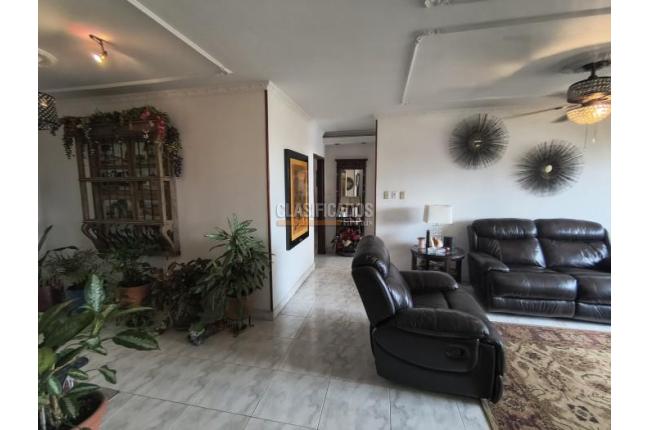 Apartamentos, Venta, Versalles - $385.000.000