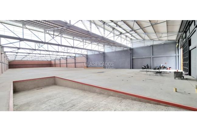 Locales y Bodegas, Alquiler en Acopi